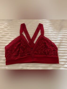 Daytrip Red Lace Bralette with V-Front Straps